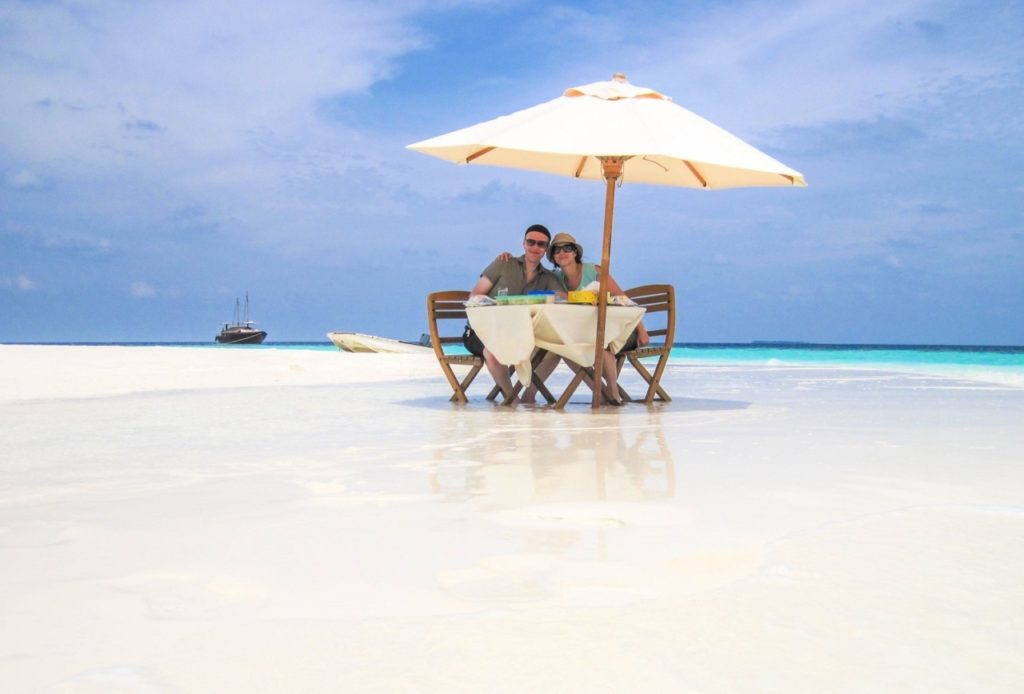 Manger sur une île déserte aux Maldives